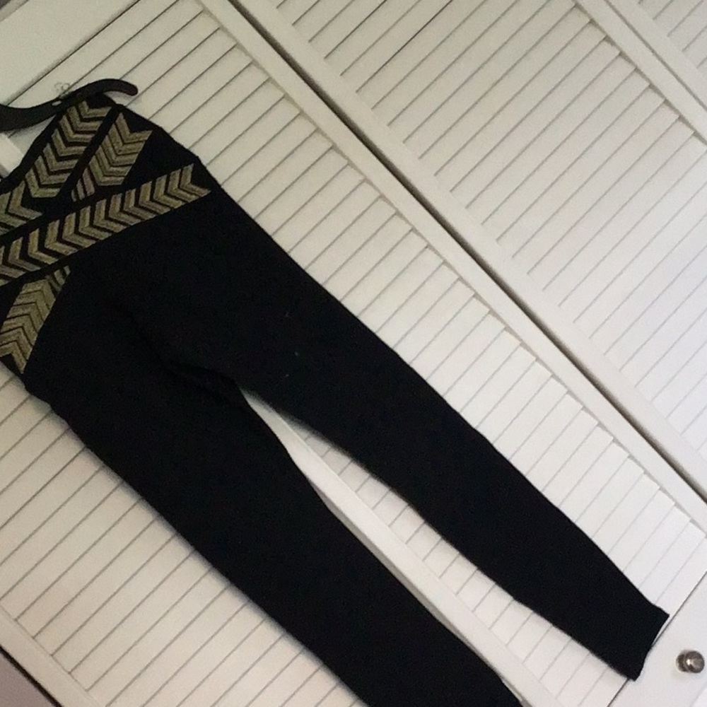 Bebe pants. In perfect condition. - Picture 2 of 3